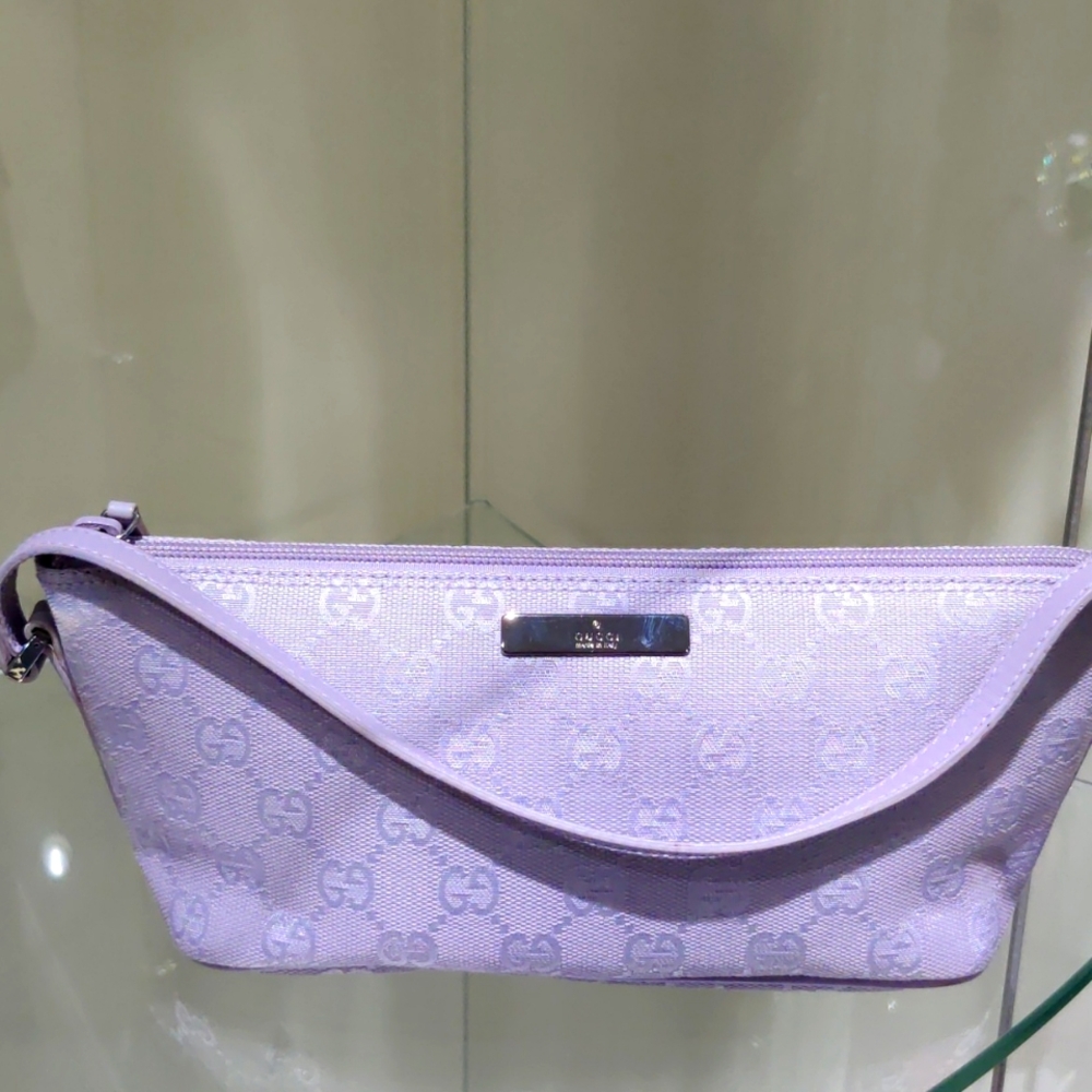 Almost Perfect! Gucci Mini Bag